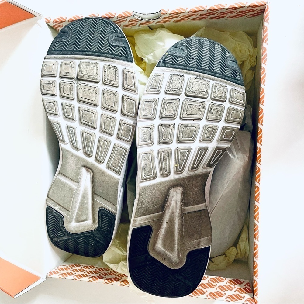 Fabletics Caheunga Performance Sneakers Grey Silv… - image 7